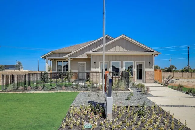 $417,343 | 472 Josey Wales Drive, Jarrell, TX 76537