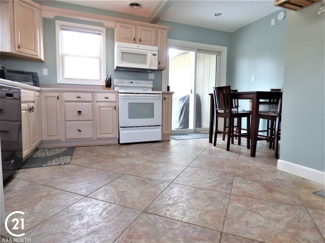47770 Greenview Road Utica, MI 48317 - Photo 15 of 34
