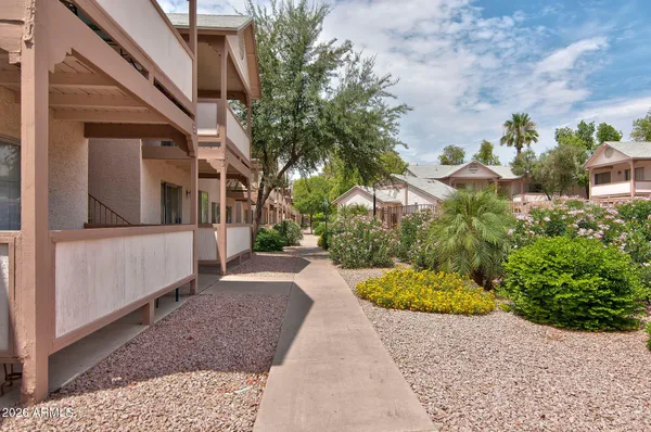 $1,245 | 616 South Hardy Drive, Unit 111, Tempe, AZ 85281