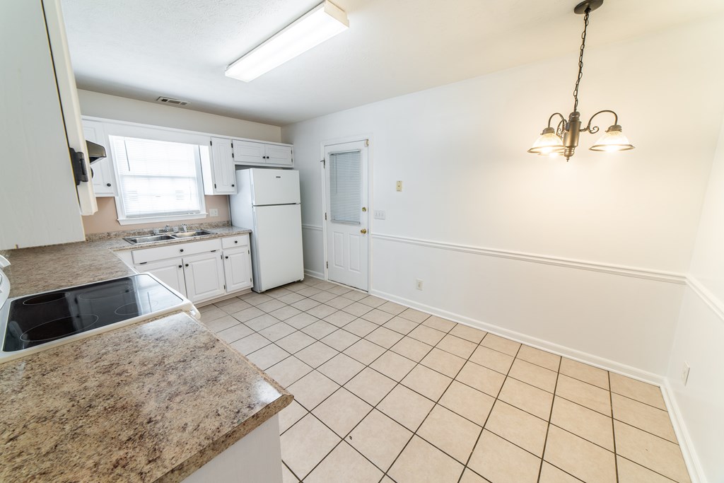 1483 Bunker Hill Road Columbus, GA 31907 - Photo 7 of 38 Kitchen