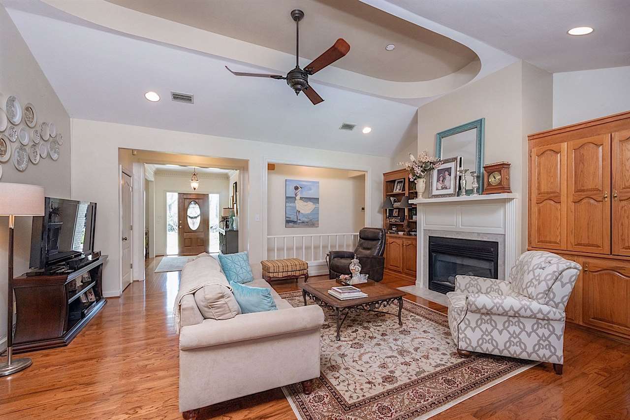 108 Lakeridge Drive Fairhope, AL 36532 - Photo 2 of 22