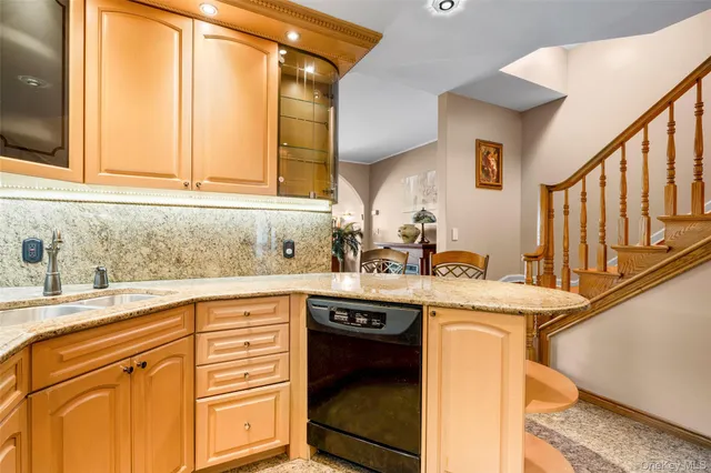 $6,500 | 822 Dean Avenue | Throgs Neck