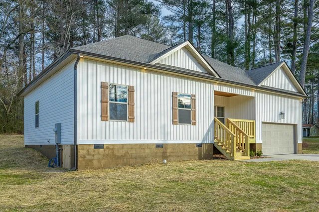 $299,900 | 206 Wheeler Avenue, Chickamauga, GA 30707