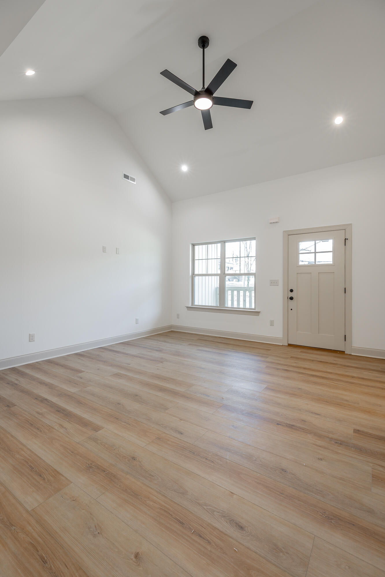 206 Wheeler Avenue Chickamauga, GA 30707 - Photo 8 of 56 206 Wheeler Avenue HD-5