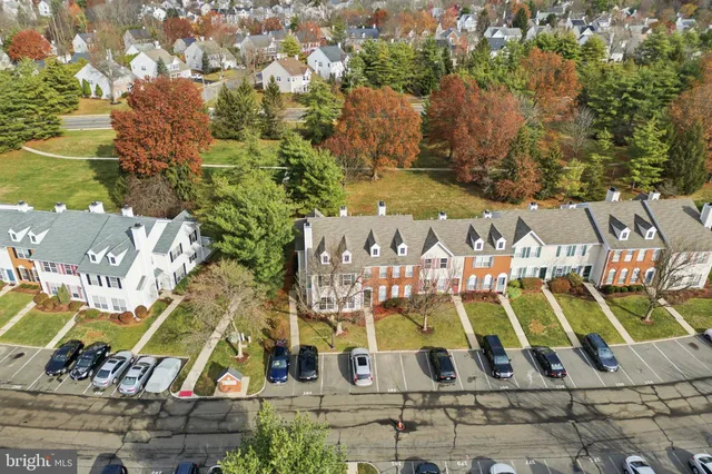 a view of an outdoor space