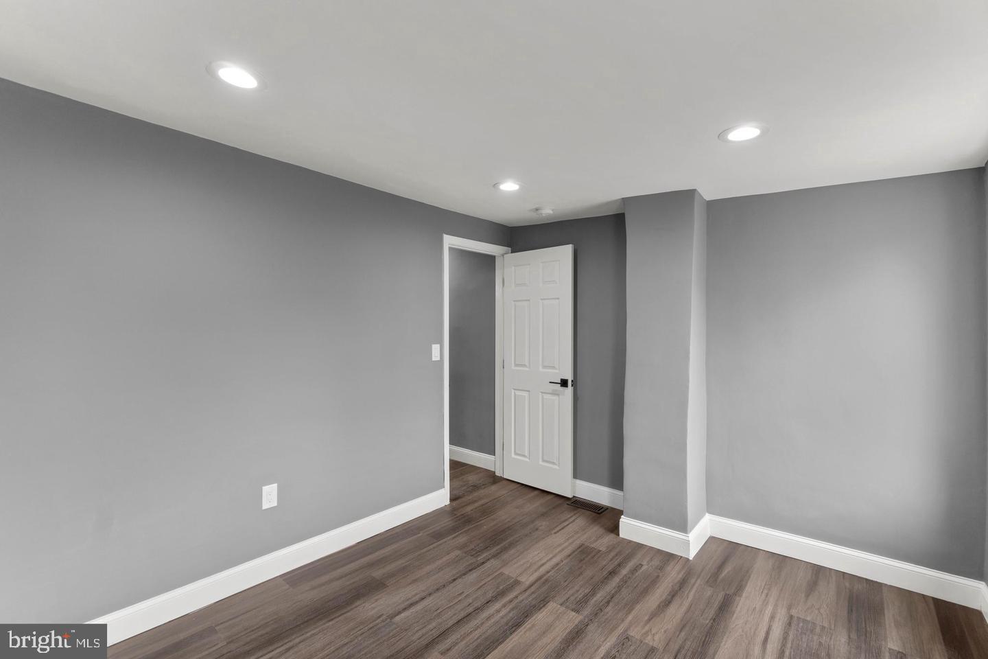 1524 Byrd Street Baltimore, MD 21230 - Photo 17 of 26 Primary Bedroom