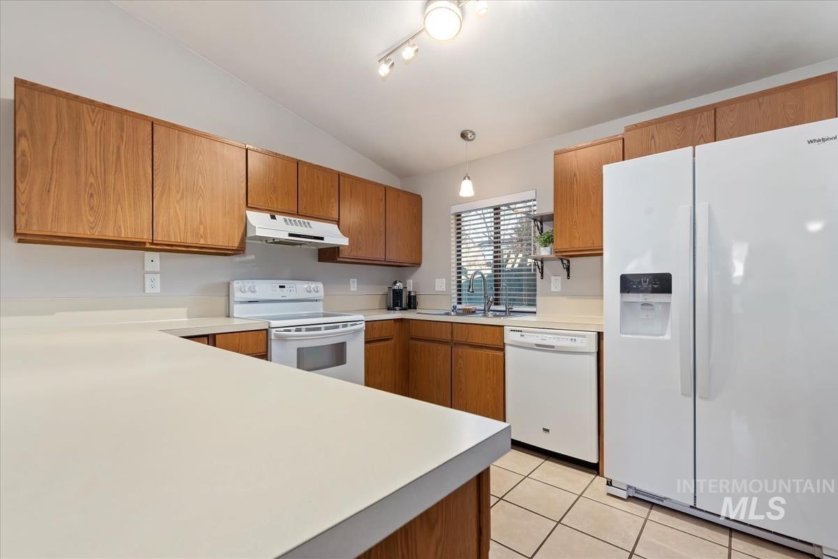 488 North Chambers Place Boise, ID 83706 - Photo 16 of 36