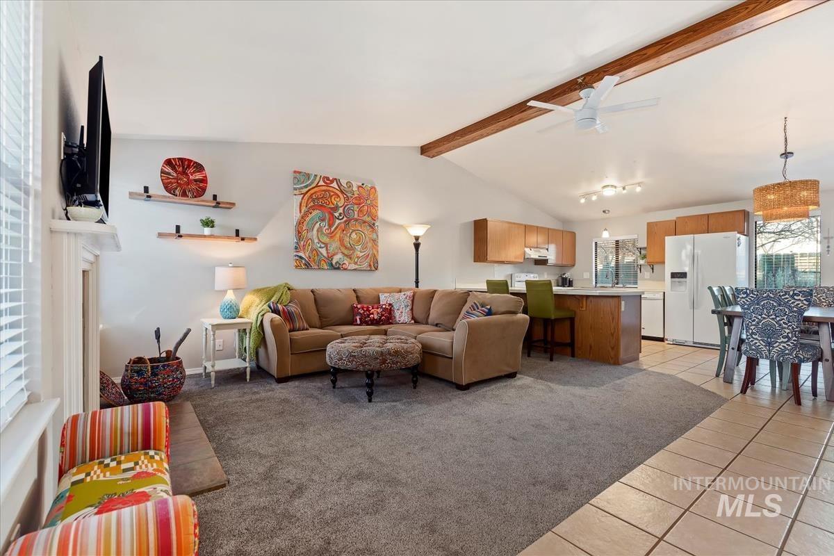 488 North Chambers Place Boise, ID 83706 - Photo 6 of 36