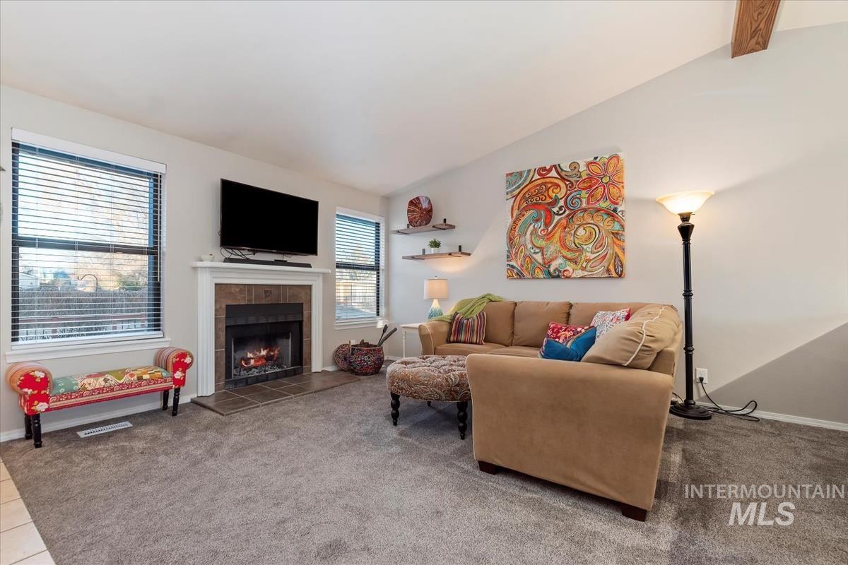 488 North Chambers Place Boise, ID 83706 - Photo 9 of 36