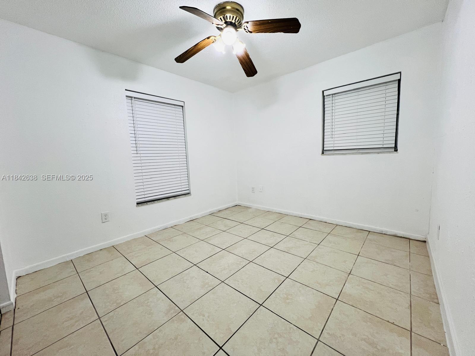 2019 Colmar Avenue Sebring, FL 33870 - Photo 4 of 10 unit 2021