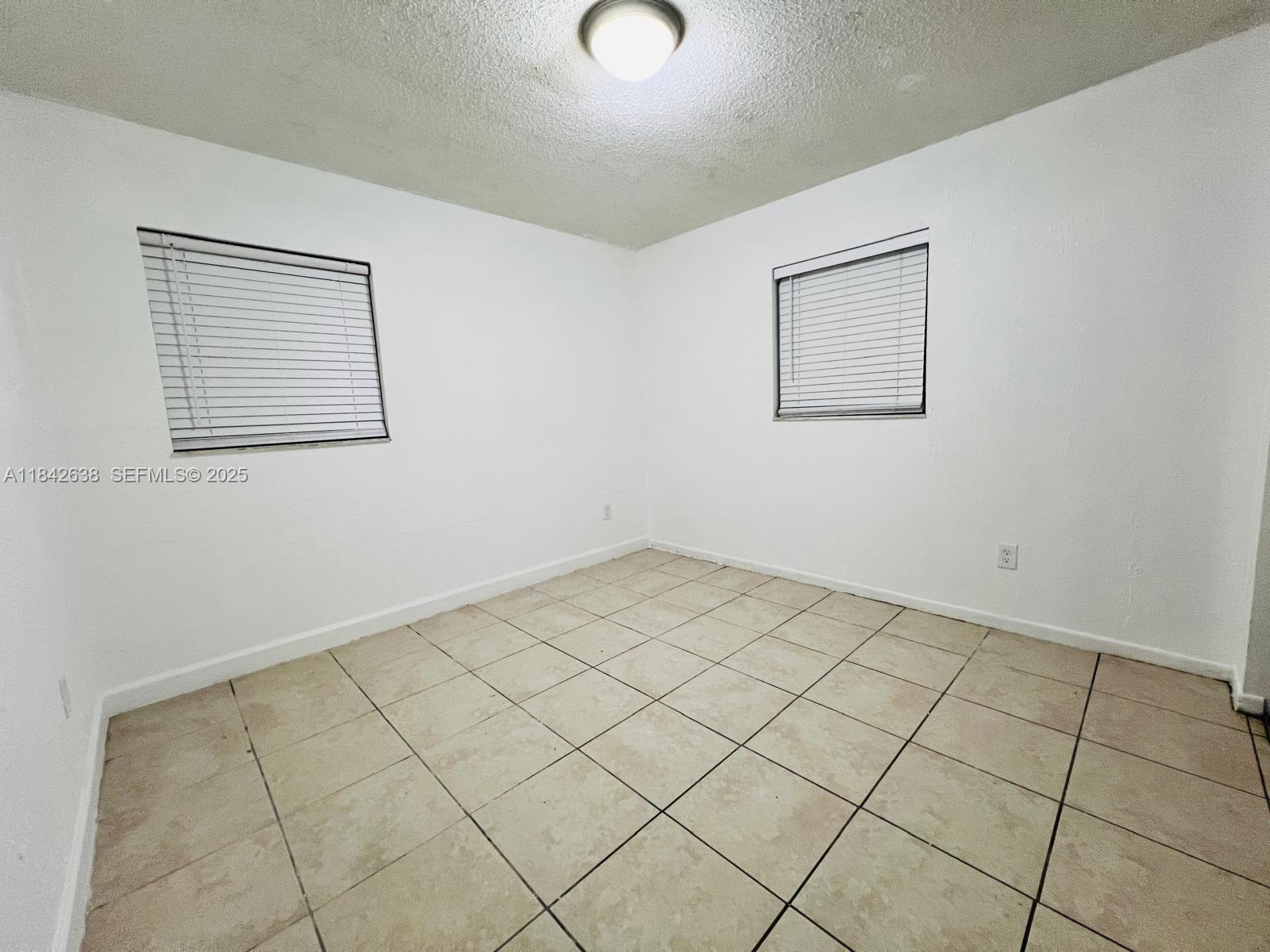 2019 Colmar Avenue Sebring, FL 33870 - Photo 6 of 10 unit 2021
