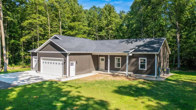 $579,900 | 3995 112th Avenue, Allegan, MI 49010