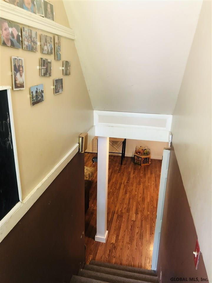 111 Gordon Road Rotterdam, NY 12306 - Photo 12 of 19 Photo 12