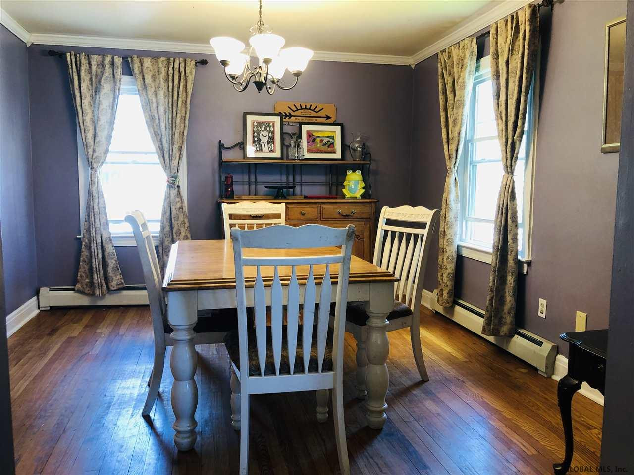 111 Gordon Road Rotterdam, NY 12306 - Photo 3 of 19 Photo 3