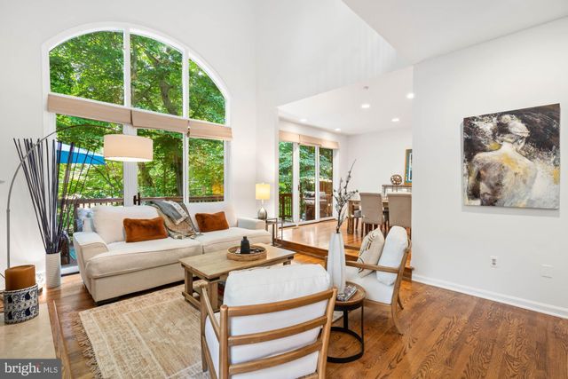 $1,250,000 | 6402 Goldleaf Drive, Bethesda, MD 20817