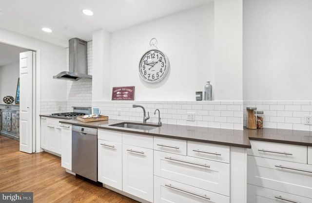 $1,250,000 | 6402 Goldleaf Drive, Bethesda, MD 20817