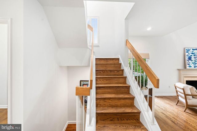 $1,250,000 | 6402 Goldleaf Drive, Bethesda, MD 20817