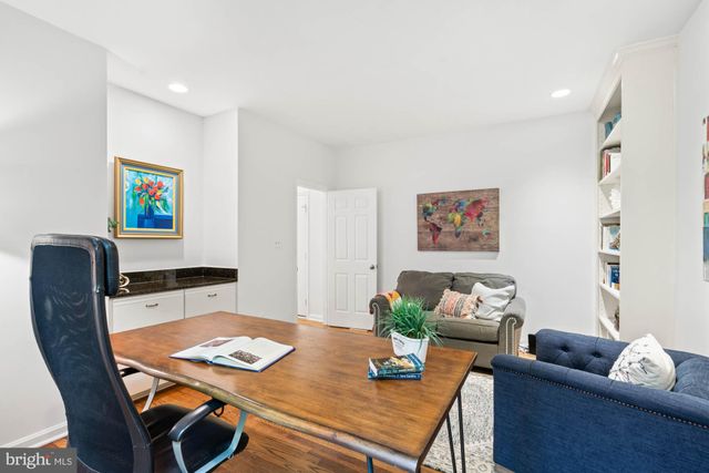 $1,250,000 | 6402 Goldleaf Drive, Bethesda, MD 20817