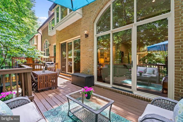 $1,250,000 | 6402 Goldleaf Drive, Bethesda, MD 20817