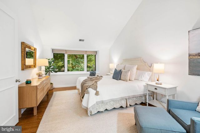 $1,250,000 | 6402 Goldleaf Drive, Bethesda, MD 20817