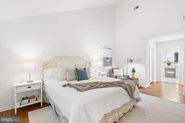 $1,250,000 | 6402 Goldleaf Drive, Bethesda, MD 20817