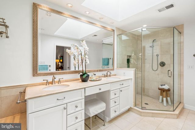 $1,250,000 | 6402 Goldleaf Drive, Bethesda, MD 20817