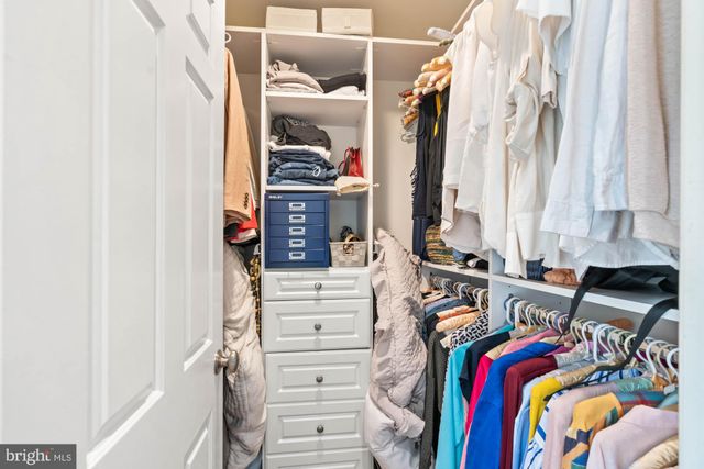 $1,250,000 | 6402 Goldleaf Drive, Bethesda, MD 20817