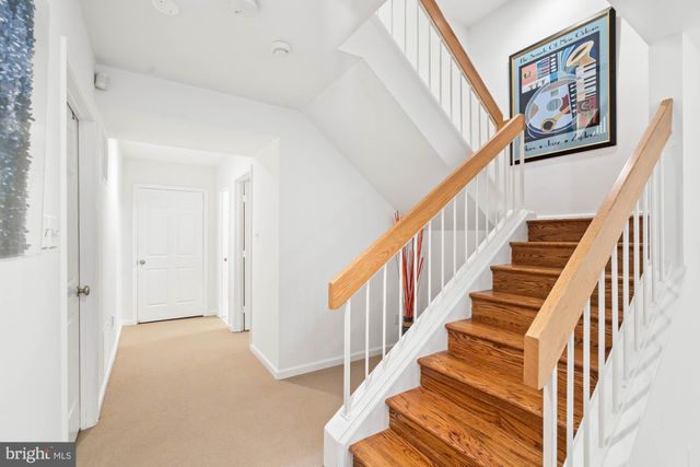 $1,250,000 | 6402 Goldleaf Drive, Bethesda, MD 20817