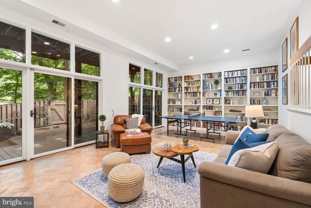 $1,250,000 | 6402 Goldleaf Drive, Bethesda, MD 20817