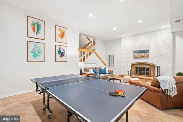 $1,250,000 | 6402 Goldleaf Drive, Bethesda, MD 20817