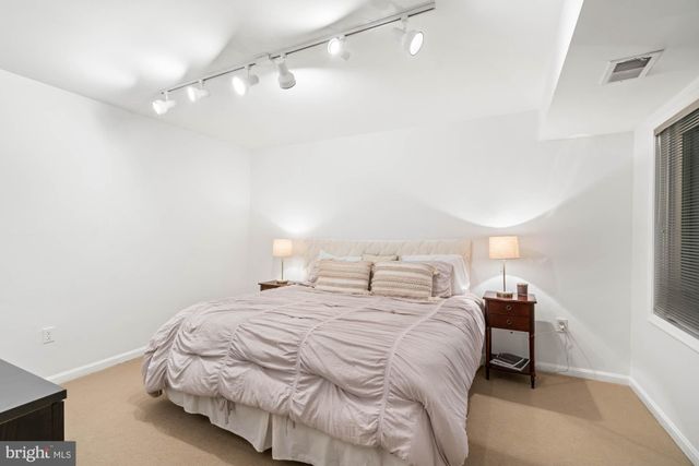 $1,250,000 | 6402 Goldleaf Drive, Bethesda, MD 20817