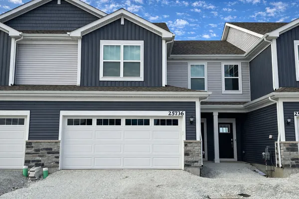 $2,950 | 25736 West Wakefield Drive, Unit 25736, Plainfield, IL 60544