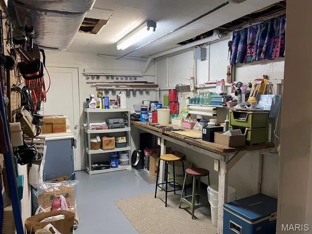 $185,900 | 32 Circle Drive, Dexter, MO 63841