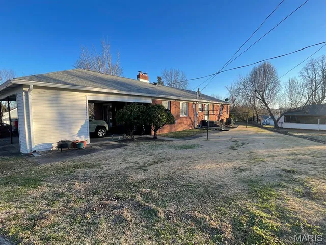 $185,900 | 32 Circle Drive, Dexter, MO 63841