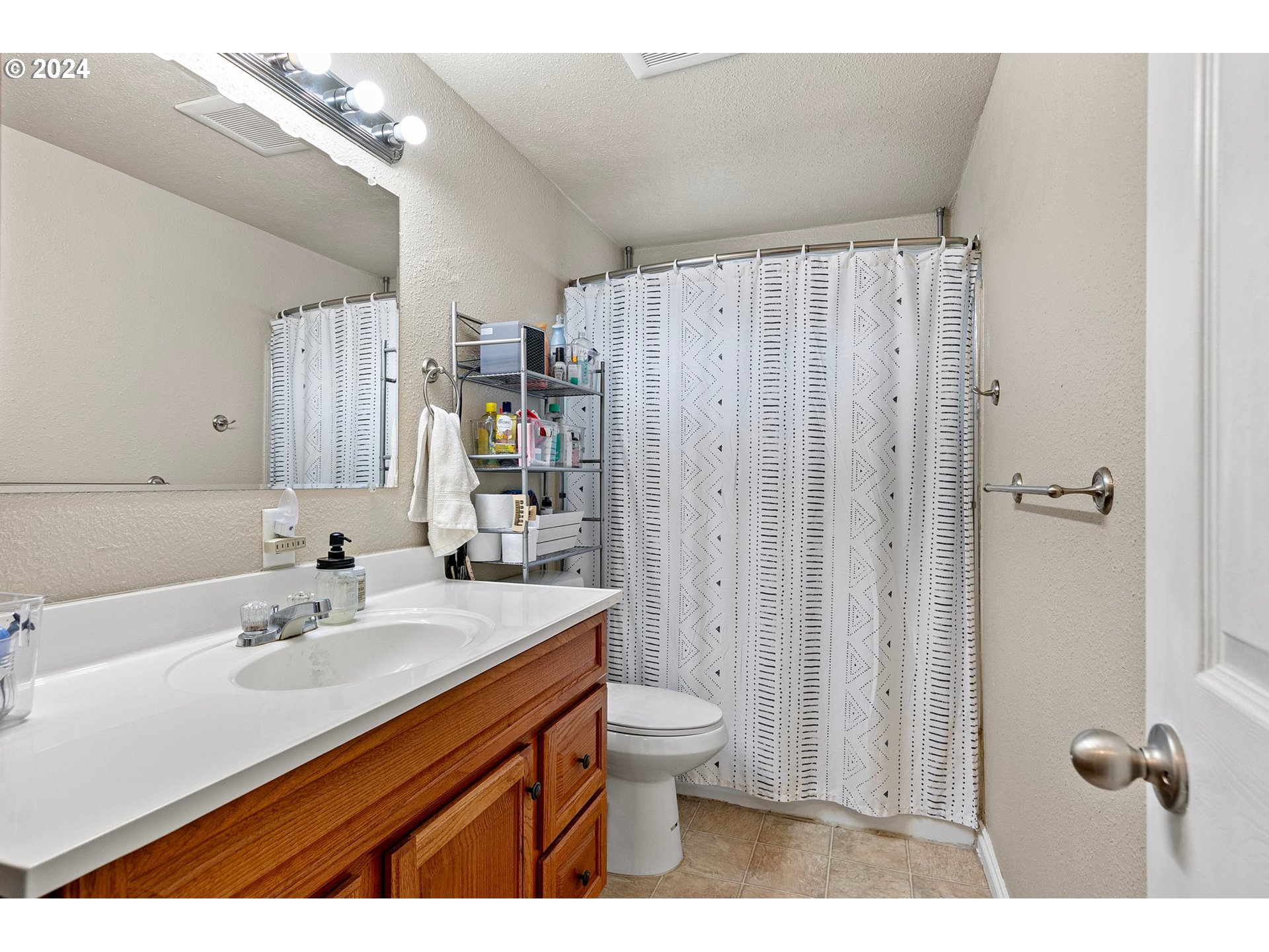 237 South 52nd Street Springfield, OR 97478 - Photo 15 of 29
