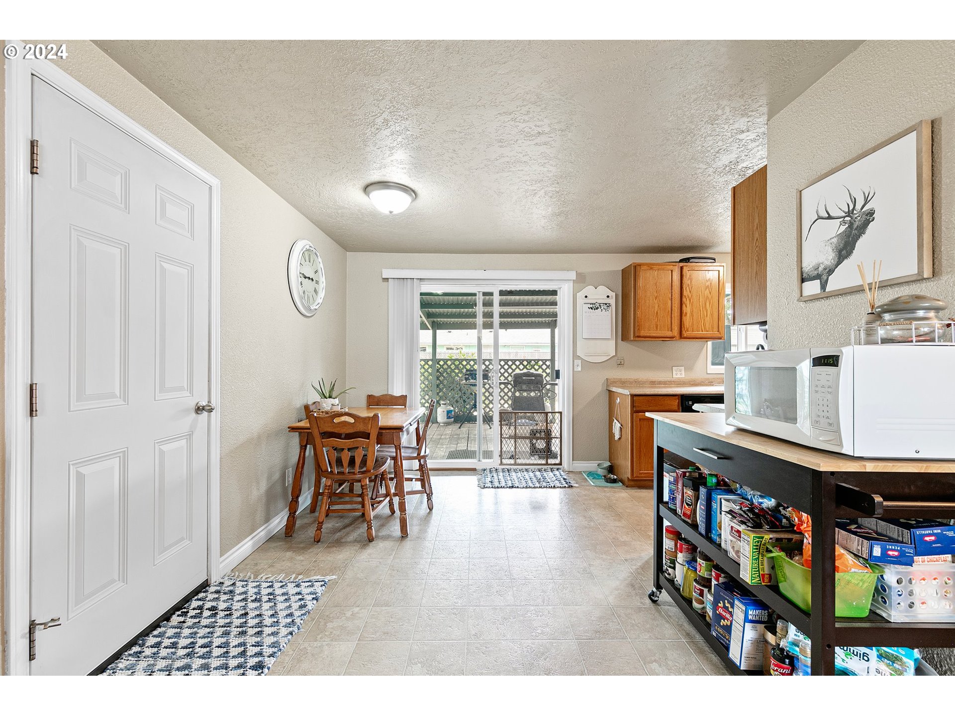 237 South 52nd Street Springfield, OR 97478 - Photo 8 of 29