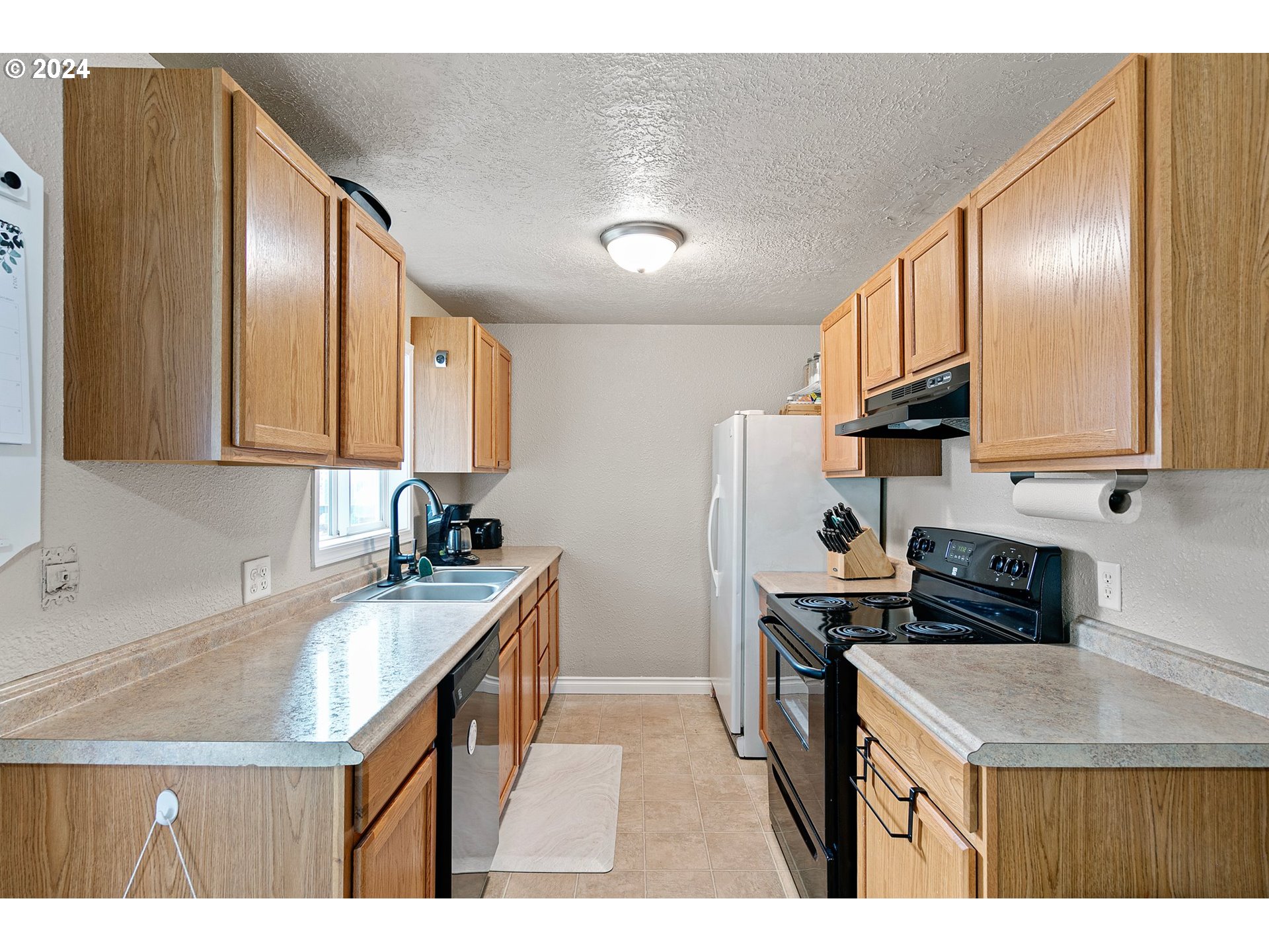 237 South 52nd Street Springfield, OR 97478 - Photo 10 of 29
