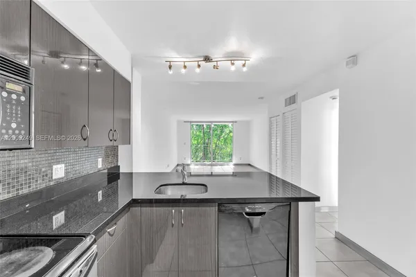 $3,000 | 777 Northeast 62nd Street, Unit C508, Miami, FL 33138