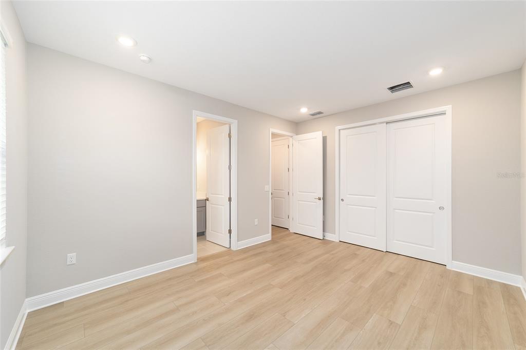 10305 Southwest 105th Street Ocala, FL 34481 - Photo 30 of 44 a view of an empty room