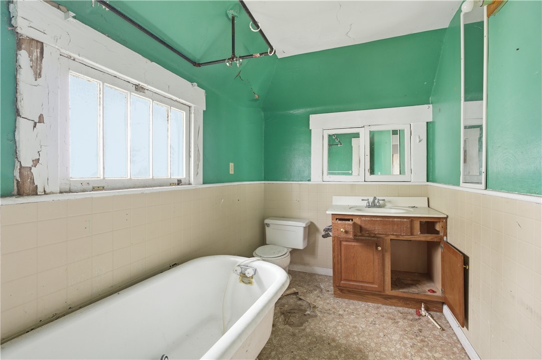 136 North Spring Street Wilmington, OH 45177 - Photo 9 of 11
