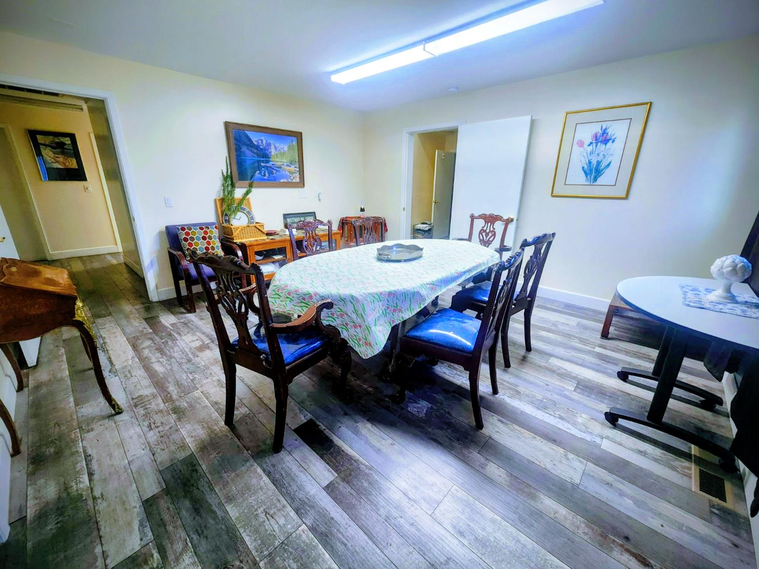 1333 Highway 174 Colfax, CA 95713 - Photo 18 of 88 a view of a dining room with furniture and wooden floor