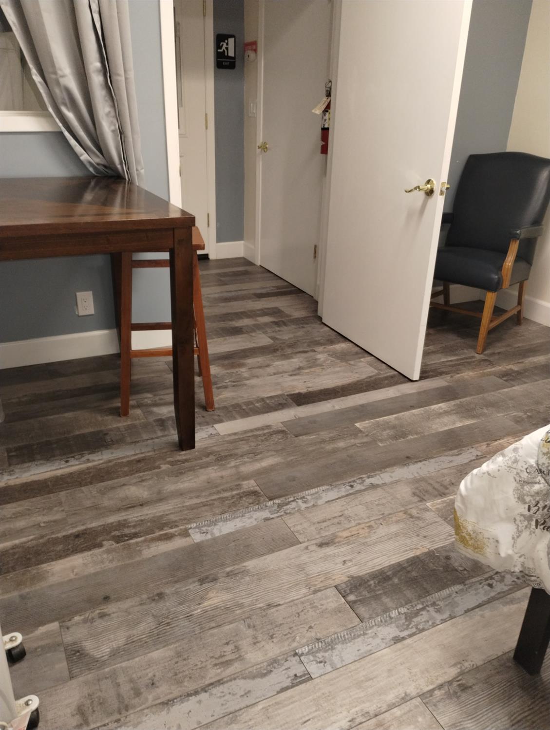 1333 Highway 174 Colfax, CA 95713 - Photo 67 of 88 a view of entryway and hall