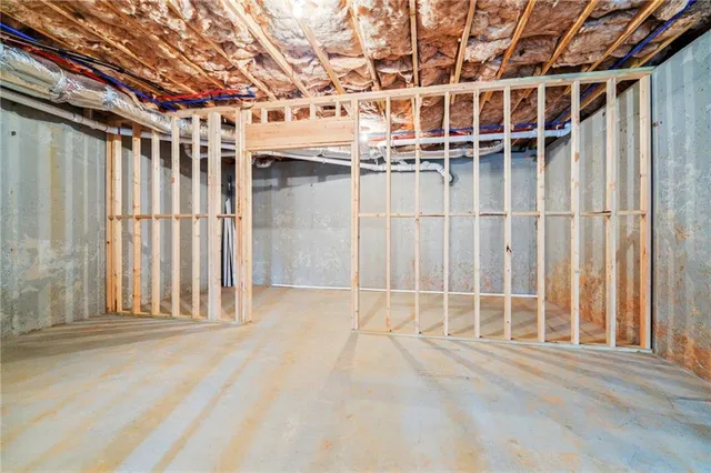 $575,000 | 132 Amberleigh Drive Southeast, White, GA 30184