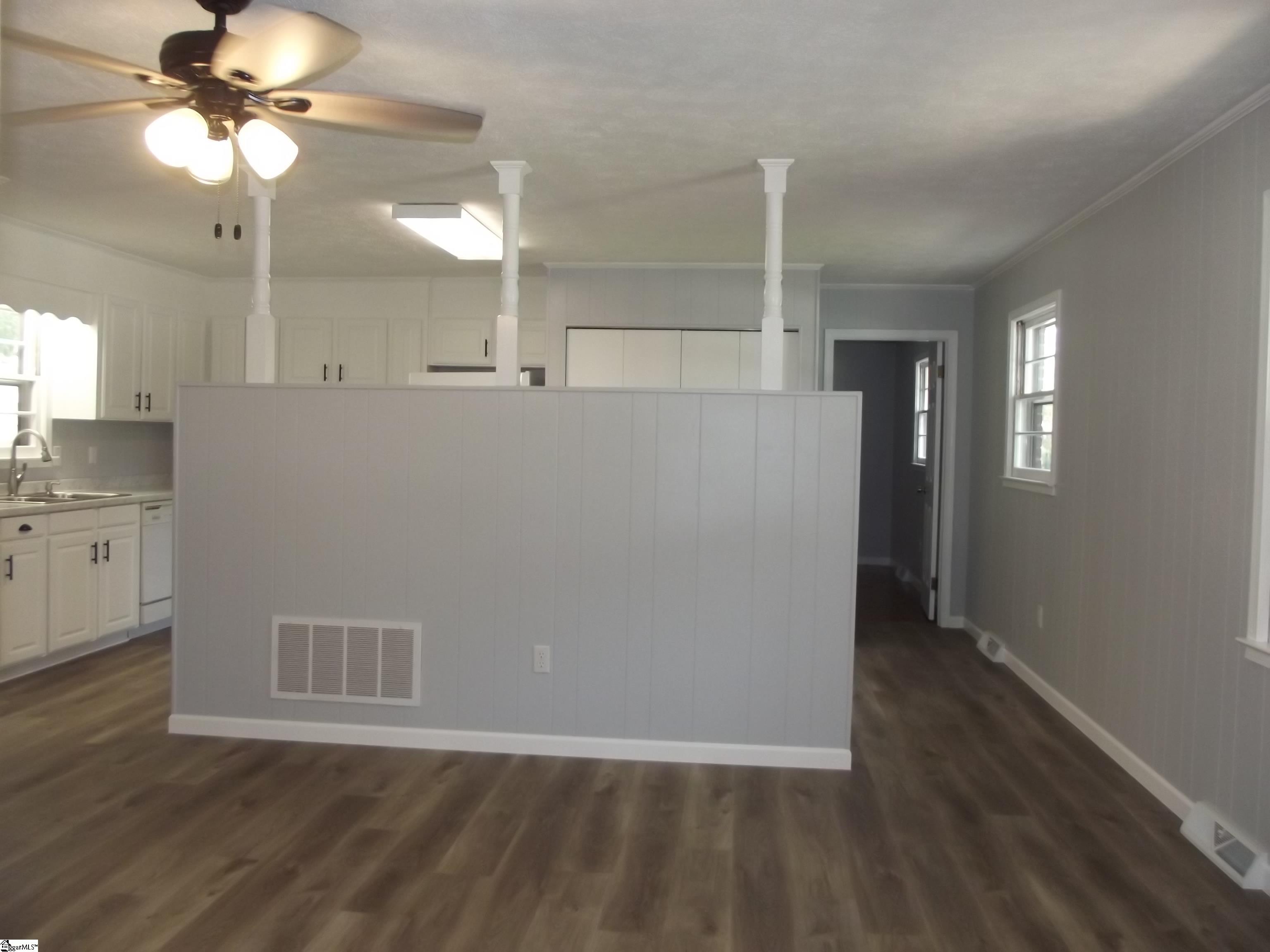 712 Davenport Road Simpsonville, SC 29680 - Photo 6 of 23 Gallery Image 6