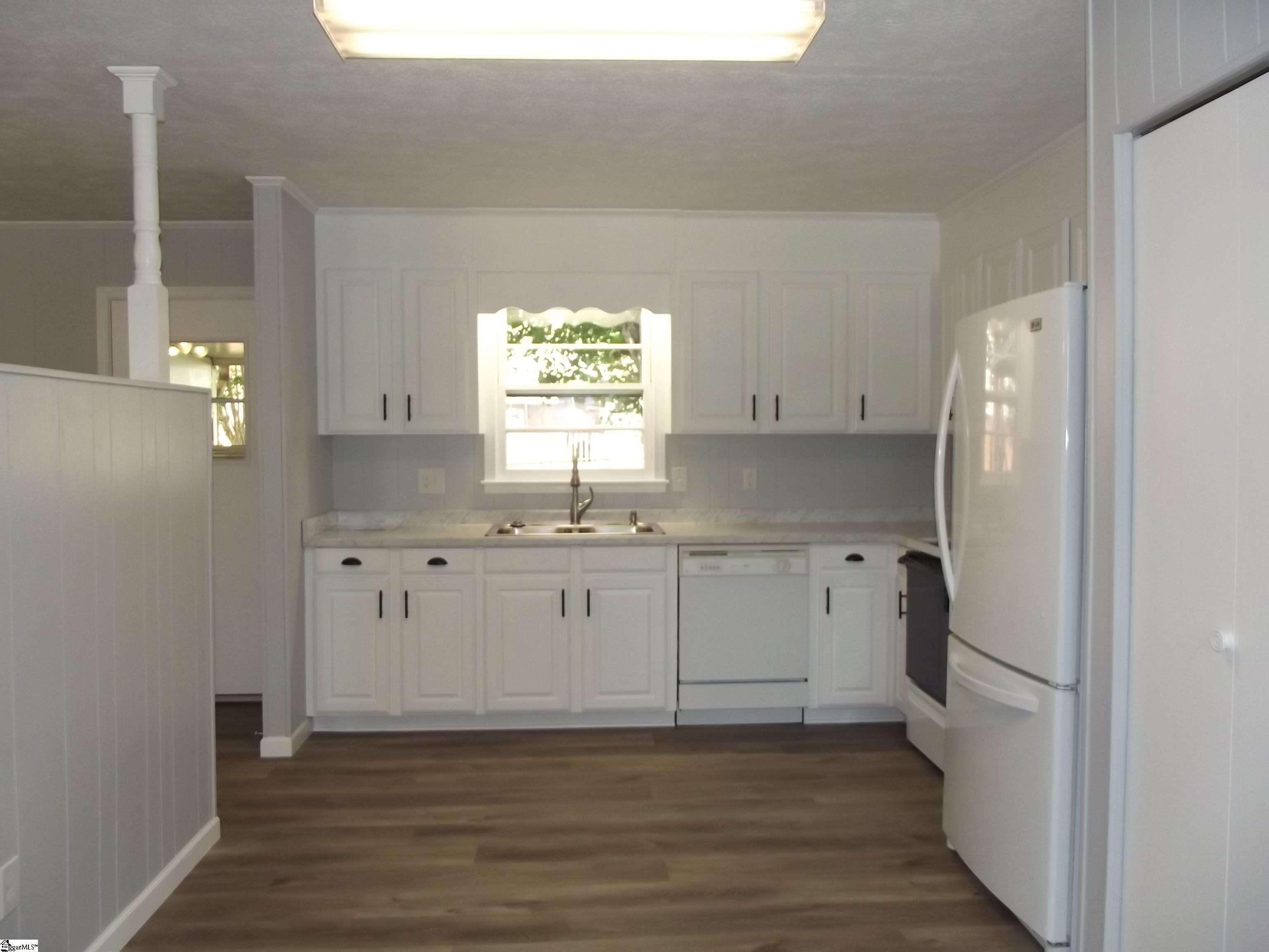 712 Davenport Road Simpsonville, SC 29680 - Photo 7 of 23 Gallery Image 7
