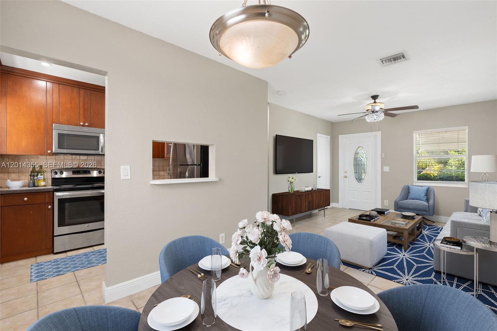376 West 14th Street Riviera Beach, FL 33404 - Photo 9 of 23 Virtually Staged