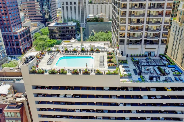 $3,450 | 30 East Huron Street, Unit 3206, Chicago, IL 60611