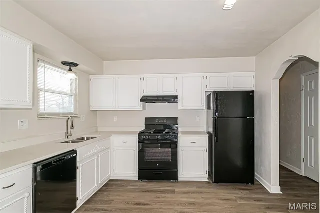 $2,345 | 618 Lime Rock Drive, St. Charles, MO 63304