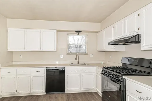 $2,345 | 618 Lime Rock Drive, St. Charles, MO 63304