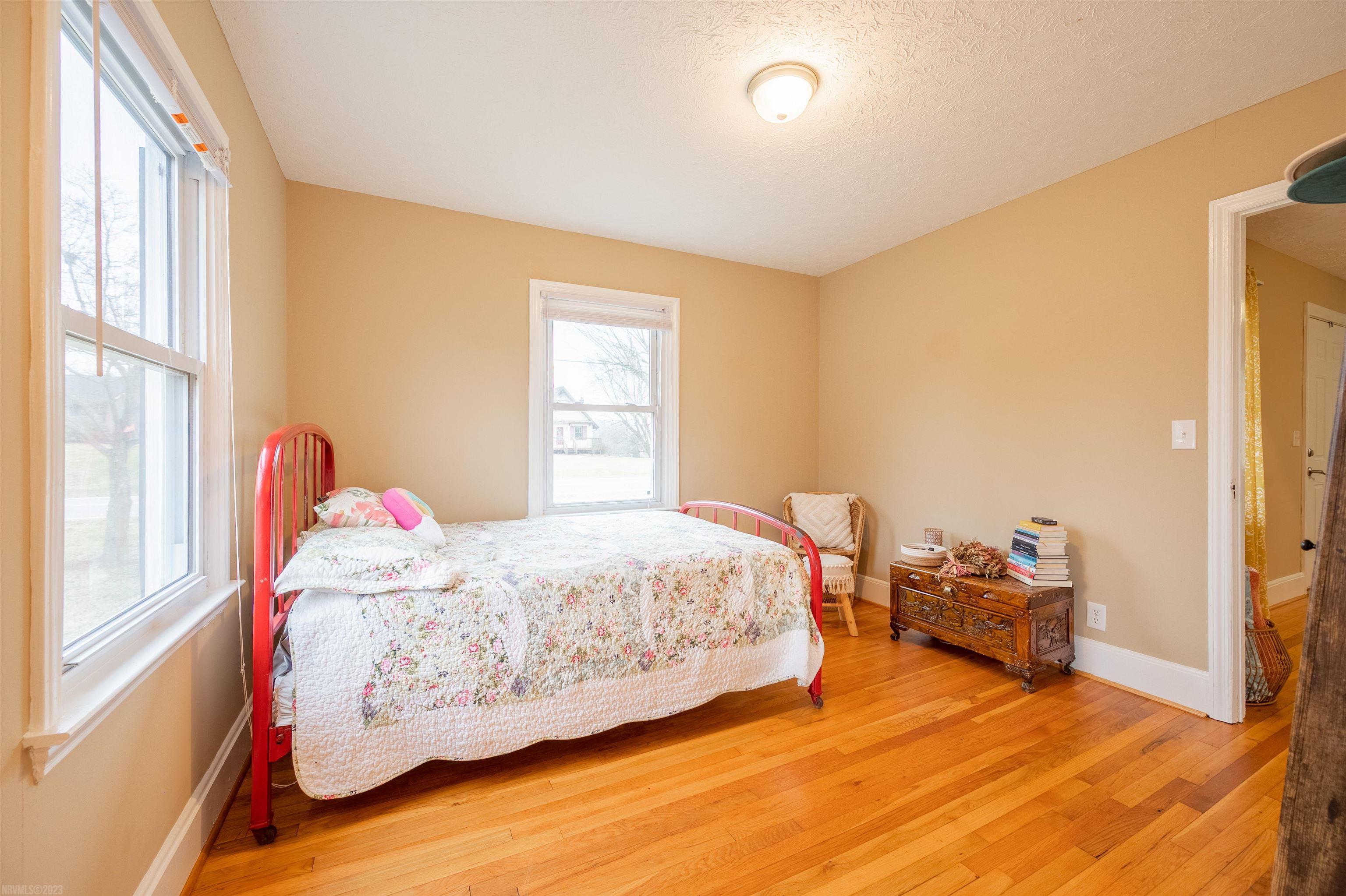 7585 Belspring Road Radford, VA 24141 - Photo 10 of 39 Gallery Image 10